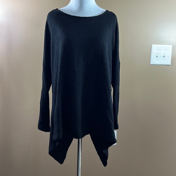 1. STATE Black top sweater - Picture 1 of 5